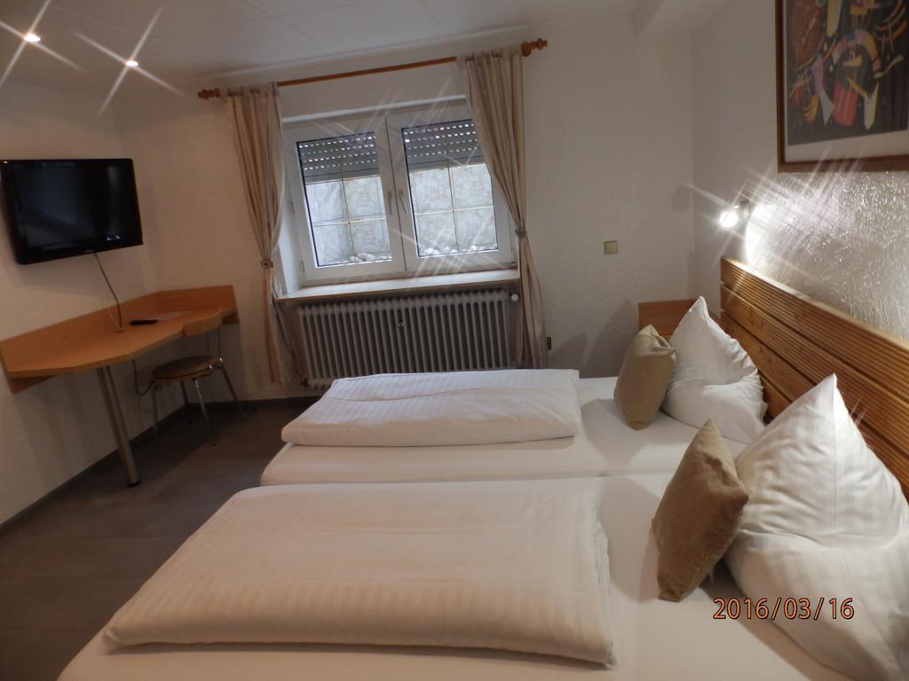 H41 Inn Hotel Garni Freiburg (Adults Only) Gundelfingen  Buitenkant foto