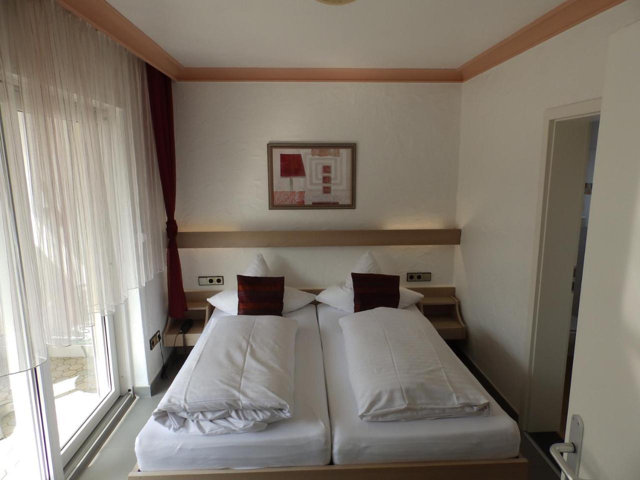 H41 Inn Hotel Garni Freiburg (Adults Only) Gundelfingen  Buitenkant foto