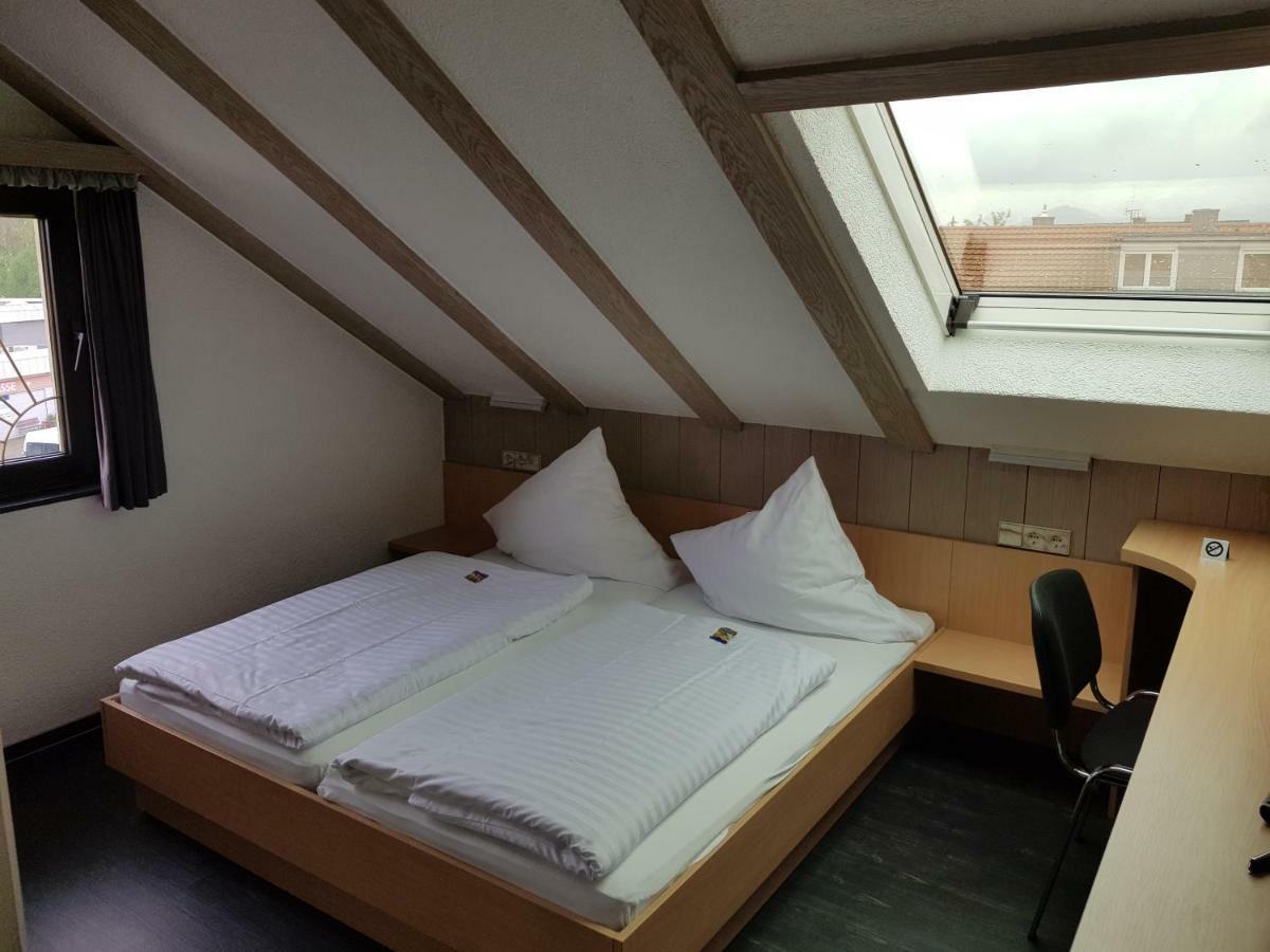 H41 Inn Hotel Garni Freiburg (Adults Only) Gundelfingen  Buitenkant foto