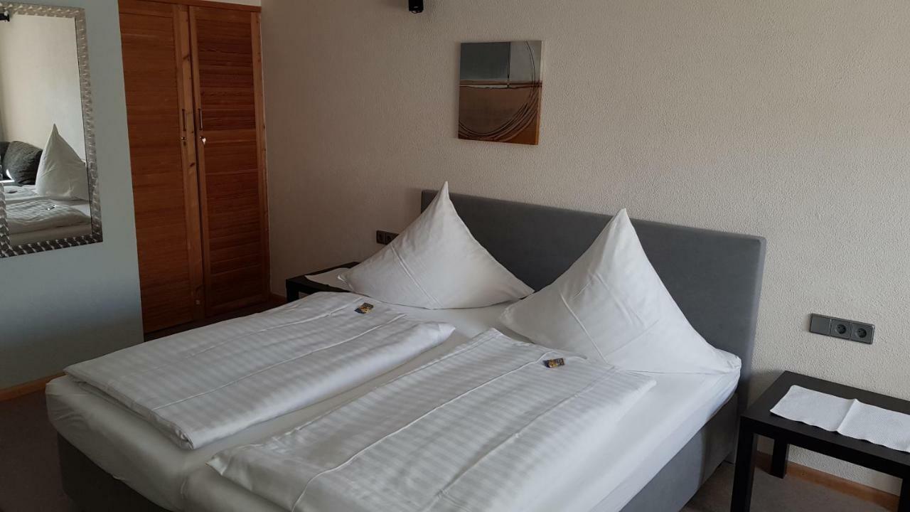 H41 Inn Hotel Garni Freiburg (Adults Only) Gundelfingen  Buitenkant foto